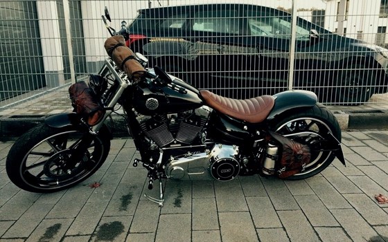 Gebrauchtmotorrad Harley-Davidson Softail Breakout FXSB - Bild 5