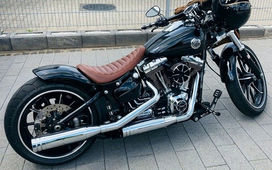 Gebrauchtmotorrad Harley-Davidson Softail Breakout FXSB - Bild 6