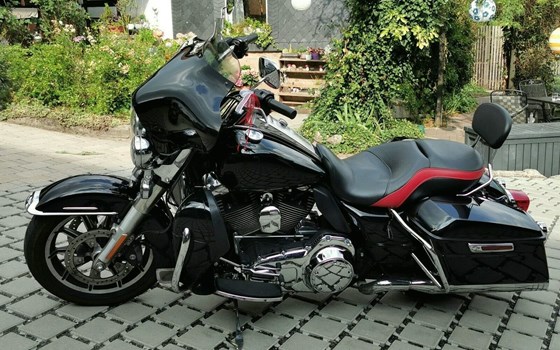 Gebrauchtmotorrad Harley-Davidson Road King Police FLHP - Bild 10