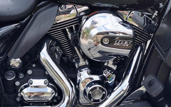 Gebrauchtmotorrad Harley-Davidson Road King Police FLHP - Bild 11