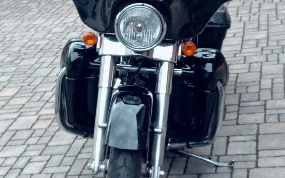 Gebrauchtmotorrad Harley-Davidson Street Glide FLHX - Bild 6