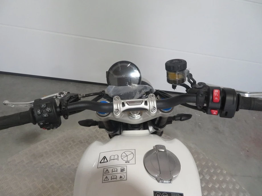 Angebot Triumph Speed Twin 1200 Bild 2: Angebot Triumph Speed Twin 1200