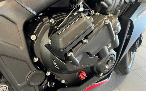 Neufahrzeug Honda CBR650R E-Clutch - Bild 5