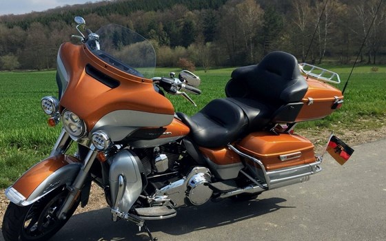 Gebrauchtmotorrad Harley-Davidson Electra Glide Ultra Classic FLHTCU - Bild 12