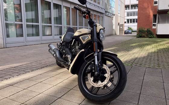 Gebrauchtmotorrad Harley-Davidson Night Rod Special VRSCDX - Bild 11