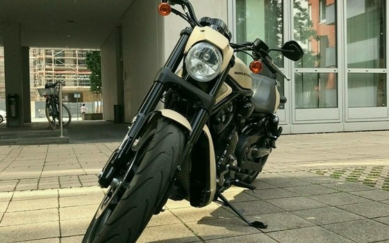 Gebrauchtmotorrad Harley-Davidson Night Rod Special VRSCDX - Bild 12