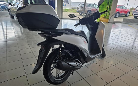 Neufahrzeug Honda SH125i - Bild 3