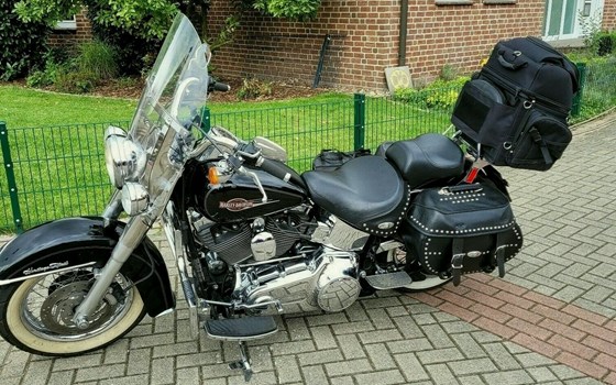 Gebrauchtmotorrad Harley-Davidson Softail Heritage Classic FLSTC - Bild 3
