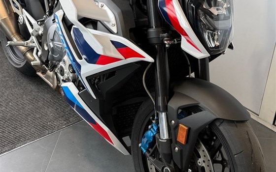 Gebrauchtmotorrad BMW M 1000 R - Bild 2 Gebrauchtmotorrad BMW M 1000 R - Bild 2