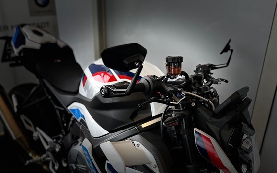 Gebrauchtmotorrad BMW M 1000 R - Bild 4 Gebrauchtmotorrad BMW M 1000 R - Bild 4