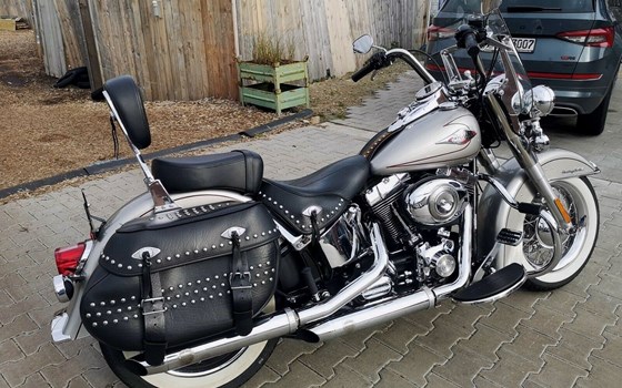 Gebrauchtmotorrad Harley-Davidson Softail Heritage Classic FLSTC - Bild 2