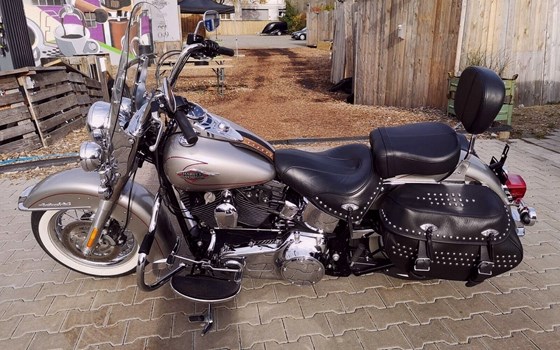 Gebrauchtmotorrad Harley-Davidson Softail Heritage Classic FLSTC - Bild 4