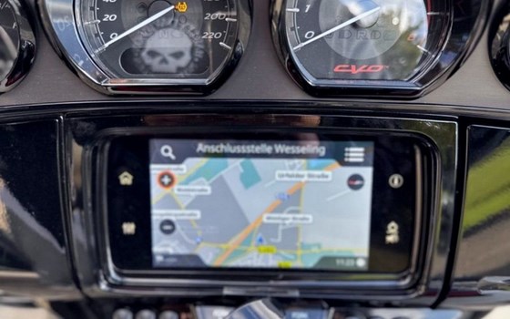 Gebrauchtmotorrad Harley-Davidson CVO Street Glide FLHXSE - Bild 7