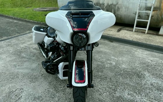 Gebrauchtmotorrad Harley-Davidson CVO Street Glide FLHXSE - Bild 9