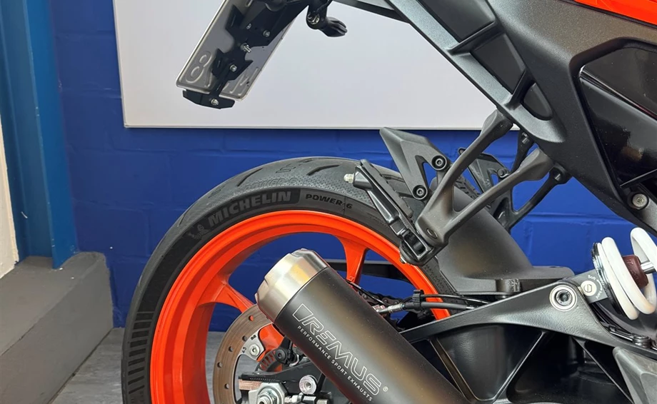 Angebot KTM 390 Duke Bild 3: Angebot KTM 390 Duke