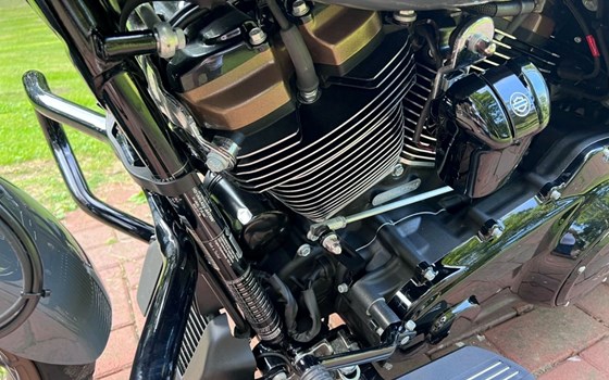 Gebrauchtmotorrad Harley-Davidson Touring Street Glide ST - Bild 10