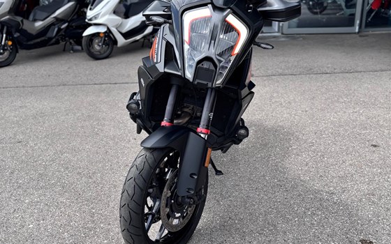 Gebrauchtmotorrad KTM 1290 Super Adventure S - Bild 2 Gebrauchtmotorrad KTM 1290 Super Adventure S - Bild 2