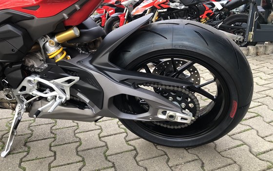Neufahrzeug Ducati Streetfighter V4 - Bild 13