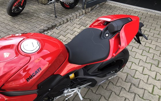 Neufahrzeug Ducati Streetfighter V4 - Bild 14