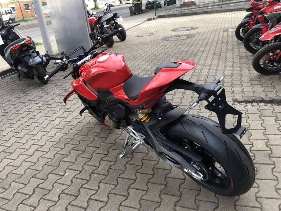 Angebot Ducati Streetfighter V4 Bild 2: Angebot Ducati Streetfighter V4