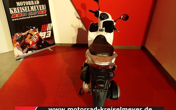 Gebrauchtmotorrad Honda SH Mode 125 - Bild 6