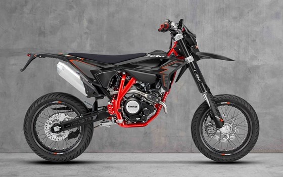 Neufahrzeug Beta RR 4T 125 R - Bild 1 Neufahrzeug Beta RR 4T 125 R - Bild 1