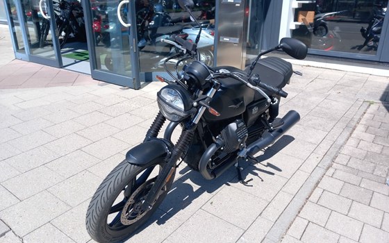 Gebrauchtmotorrad Moto Guzzi V7 Stone - Bild 3