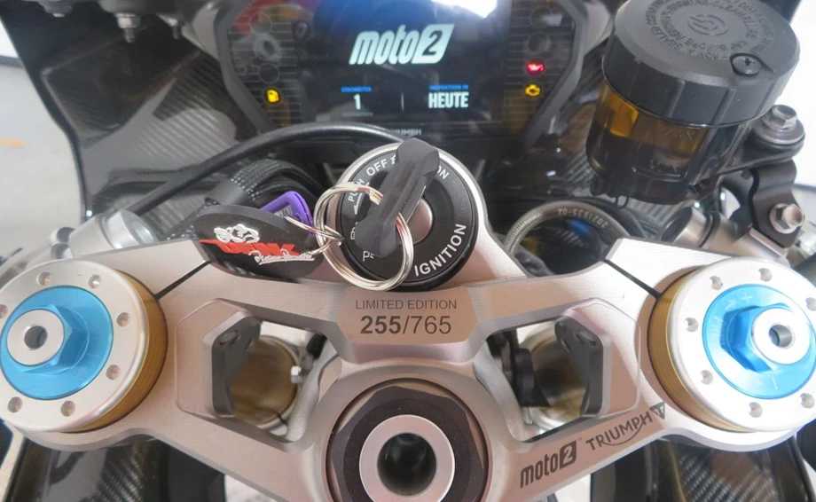 Angebot Triumph Daytona 765 Moto2 Bild 3: Angebot Triumph Daytona 765 Moto2