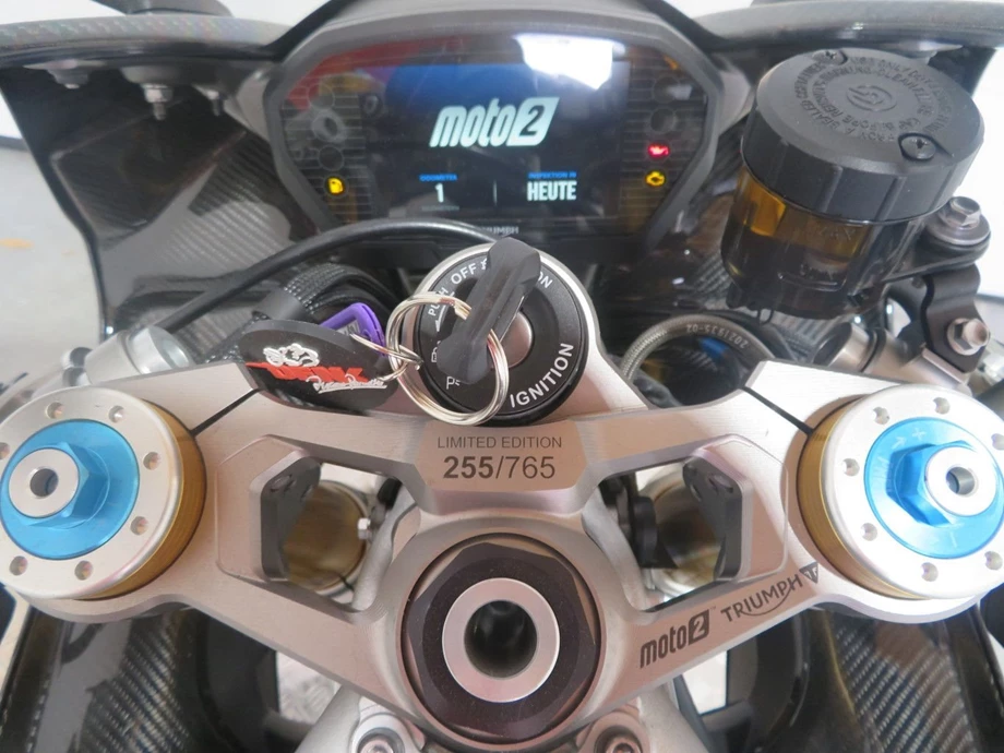 Angebot Triumph Daytona 765 Moto2 Bild 3: Angebot Triumph Daytona 765 Moto2