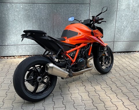 zum Vergrössern bitte anklicken!