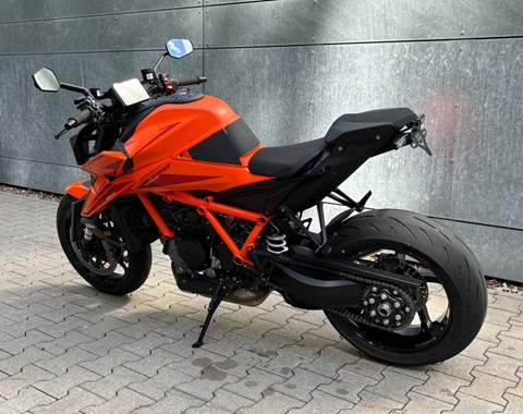 zum Vergrössern bitte anklicken!