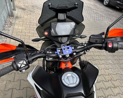 zum Vergrössern bitte anklicken!