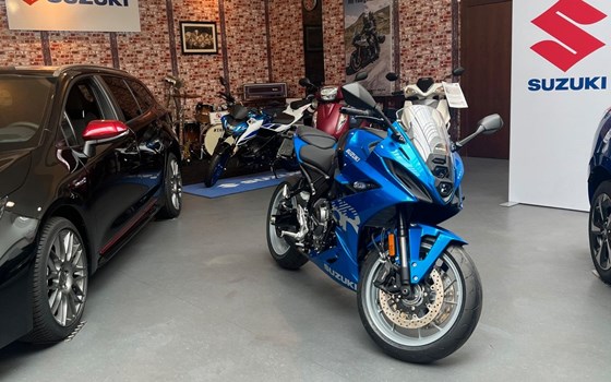 Gebrauchtmotorrad Suzuki GSX-8R - Bild 2