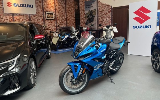 Gebrauchtmotorrad Suzuki GSX-8R - Bild 3