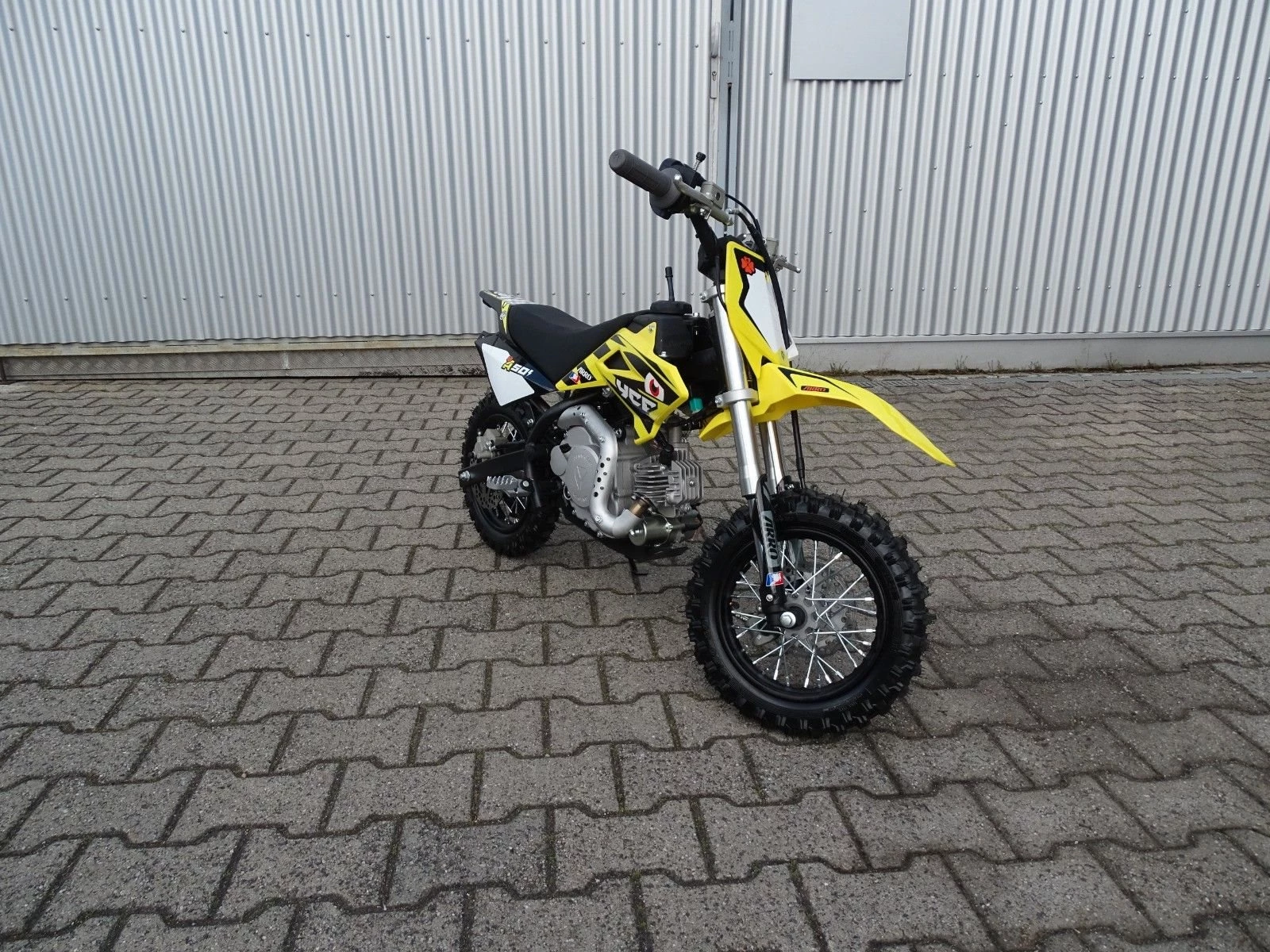 YCF 50a