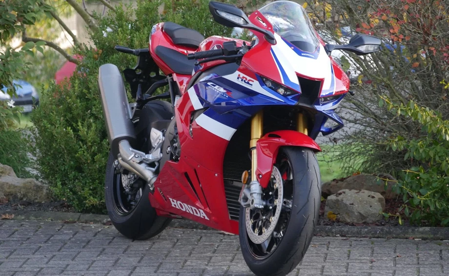 Angebot Honda CBR1000RR-R Fireblade SP Bild 1: Angebot Honda CBR1000RR-R Fireblade SP