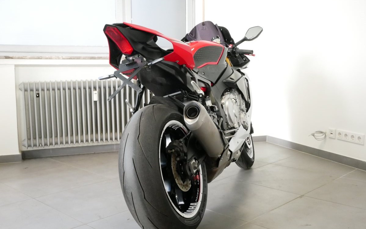 Angebot Yamaha R1