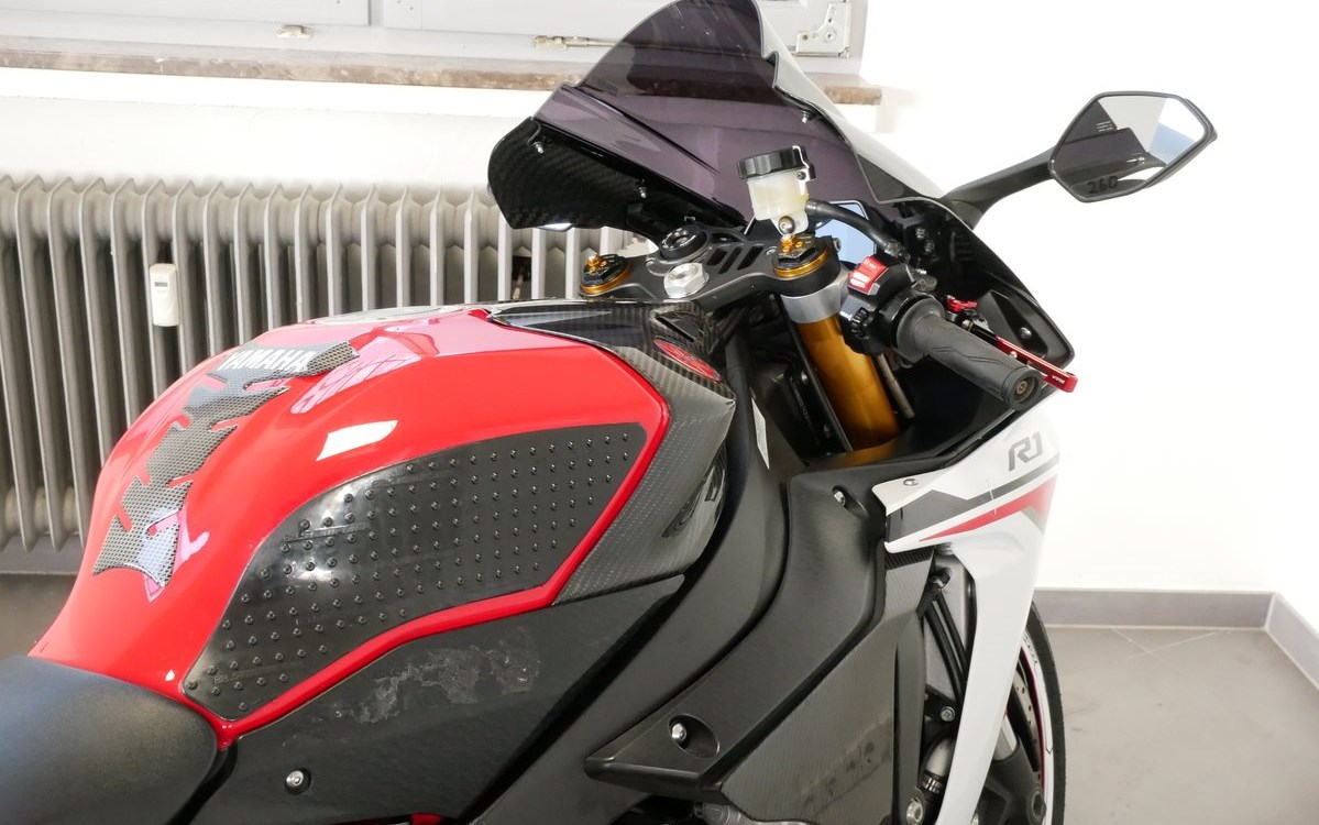 Angebot Yamaha R1