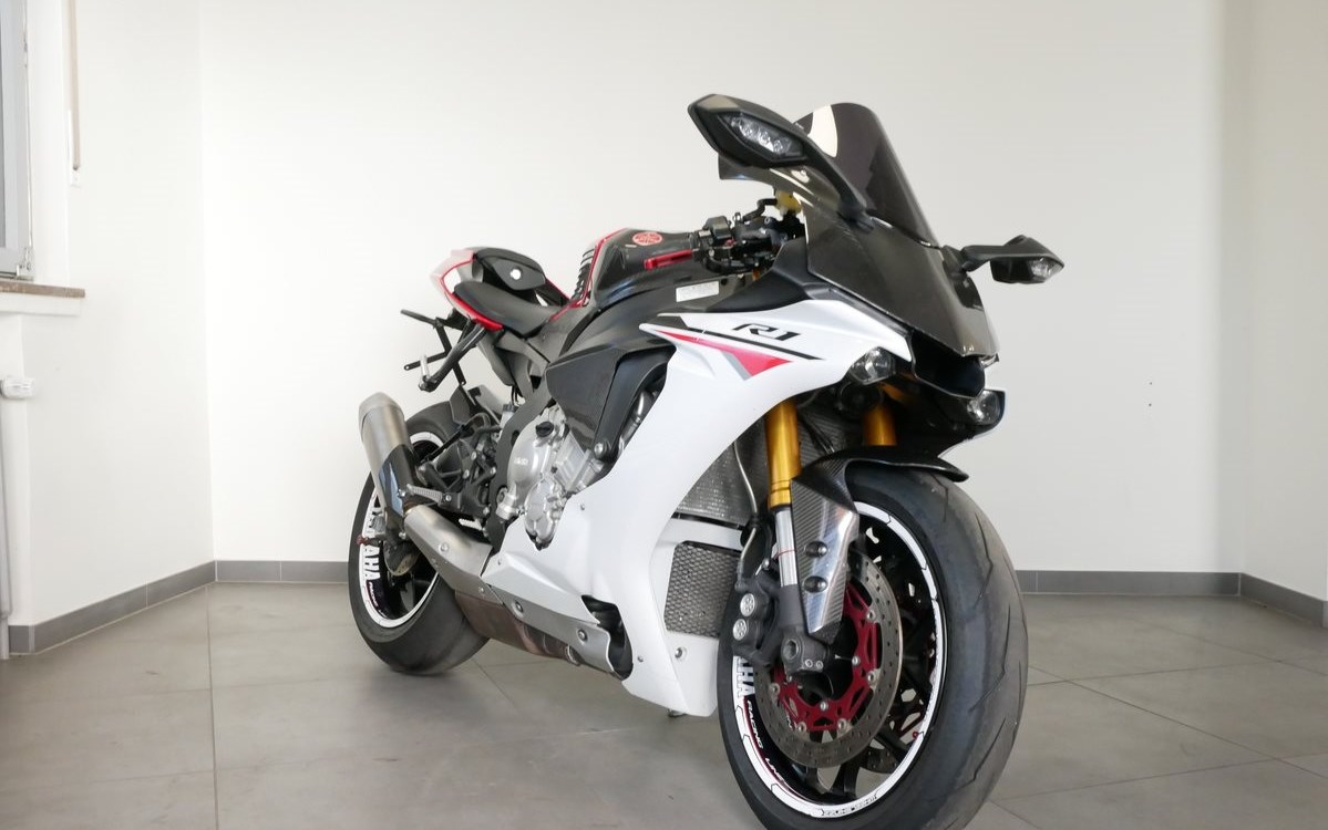 Angebot Yamaha R1