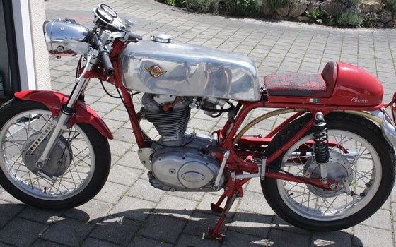 Gebrauchtmotorrad Ducati 350 Desmo - Bild 1