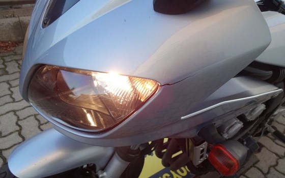 Gebrauchtmotorrad Yamaha FZS 600 Fazer - Bild 8 Gebrauchtmotorrad Yamaha FZS 600 Fazer - Bild 8