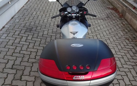Gebrauchtmotorrad Yamaha FZS 600 Fazer - Bild 6 Gebrauchtmotorrad Yamaha FZS 600 Fazer - Bild 6