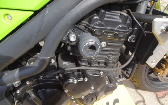 Gebrauchtmotorrad Triumph Speed Triple 1050 - Bild 10 Gebrauchtmotorrad Triumph Speed Triple 1050 - Bild 10