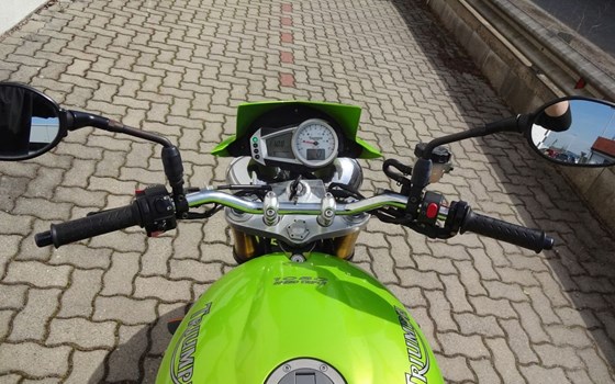 Gebrauchtmotorrad Triumph Speed Triple 1050 - Bild 7 Gebrauchtmotorrad Triumph Speed Triple 1050 - Bild 7