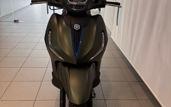 Neufahrzeug Piaggio Beverly 400 S - Bild 5 Neufahrzeug Piaggio Beverly 400 S - Bild 5
