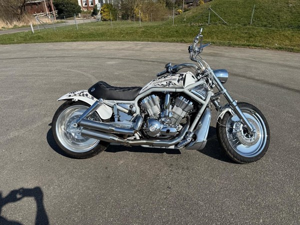 Gebrauchtmotorrad Harley-Davidson V-Rod VRSCA