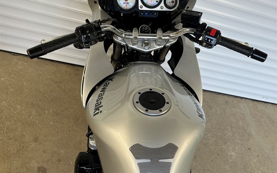 Gebrauchtmotorrad Kawasaki ZR-7 S - Bild 3