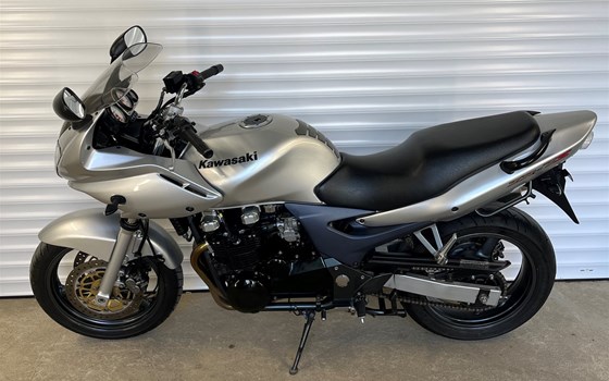 Gebrauchtmotorrad Kawasaki ZR-7 S - Bild 11