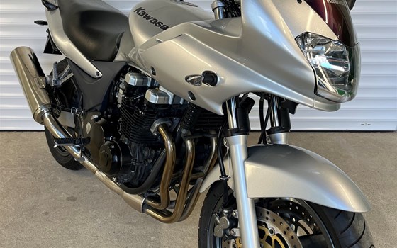 Gebrauchtmotorrad Kawasaki ZR-7 S - Bild 1