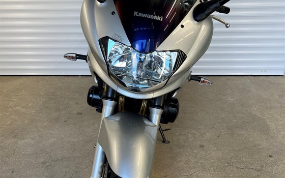 Gebrauchtmotorrad Kawasaki ZR-7 S - Bild 2